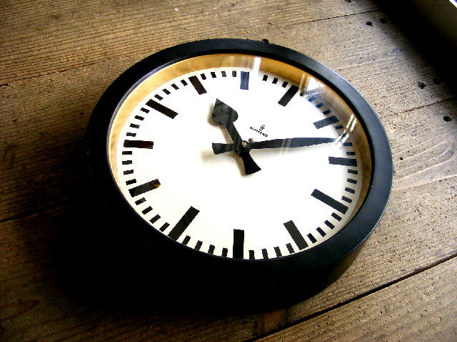 希少 PRAGOTRON double sided clock 49cm metal+zimexdubai.com