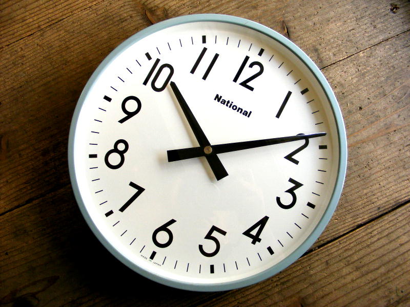 アンティーククロックのナショナル・TC1104・電気子時計・学校用時計