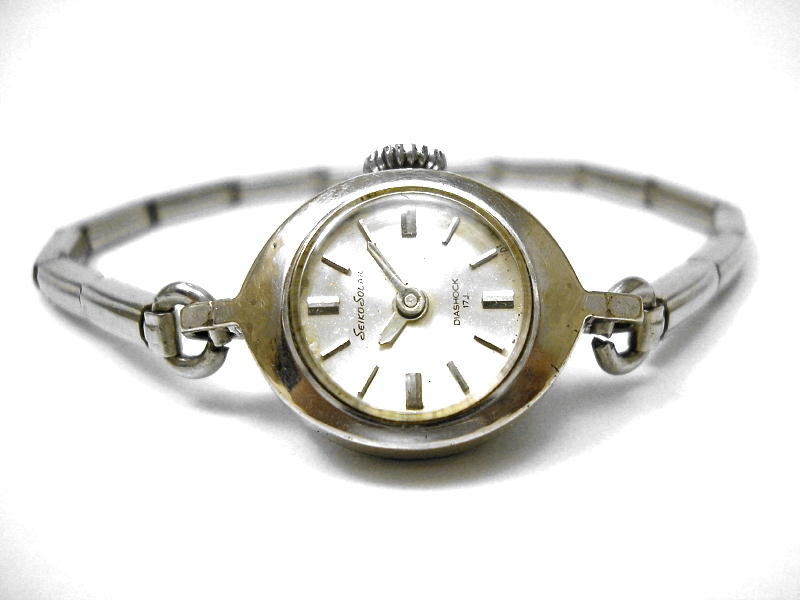 581 SEIKO セイコーソーラー時計　レディース腕時計　機械式　手巻き腕時計